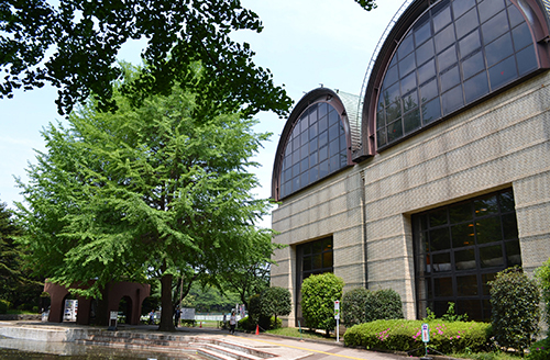 写真：小平市民総合体育館外観